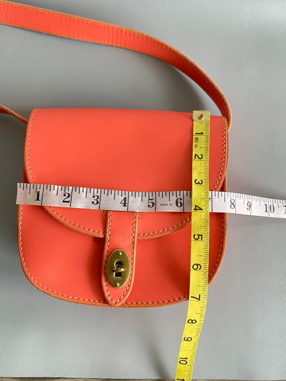 Fossil Mini Austin Leather Turn Lock Saddle Flap Crossbody Bag Coral Salmon - Picture 12 of 15